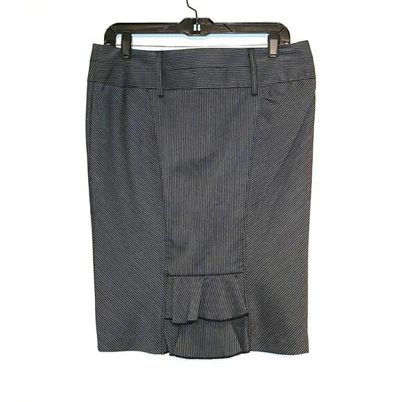NWT Guess black pinstripe ruffled pencil skirt - size 29 - Picture 2 of 4